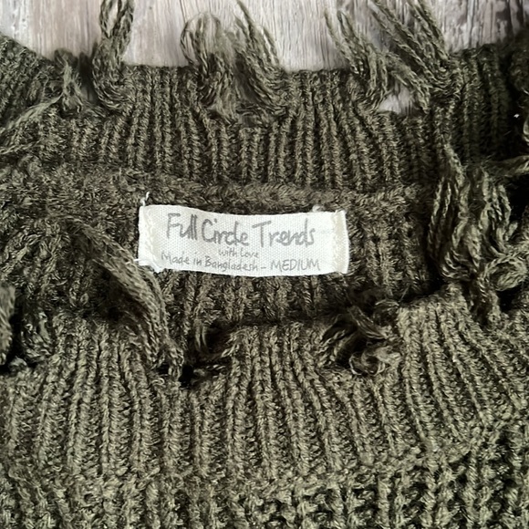 ARMY GREEN SWEATER SZ M - Picture 2 of 2